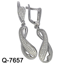 Fashion Jewelry 925 Silver Earring with Heart-Shaped (Q-7657. JPG)